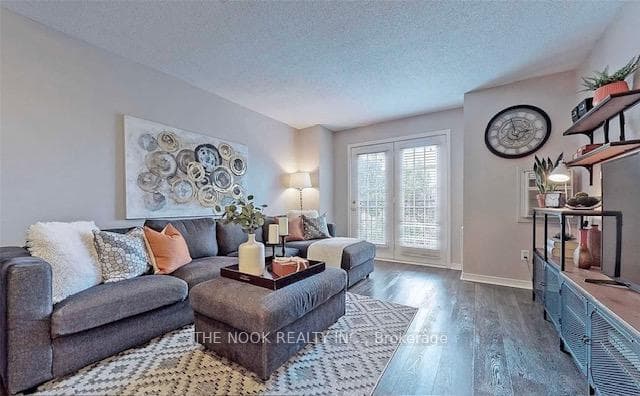 87 Aspen Springs Drive Unit 307 photo 4