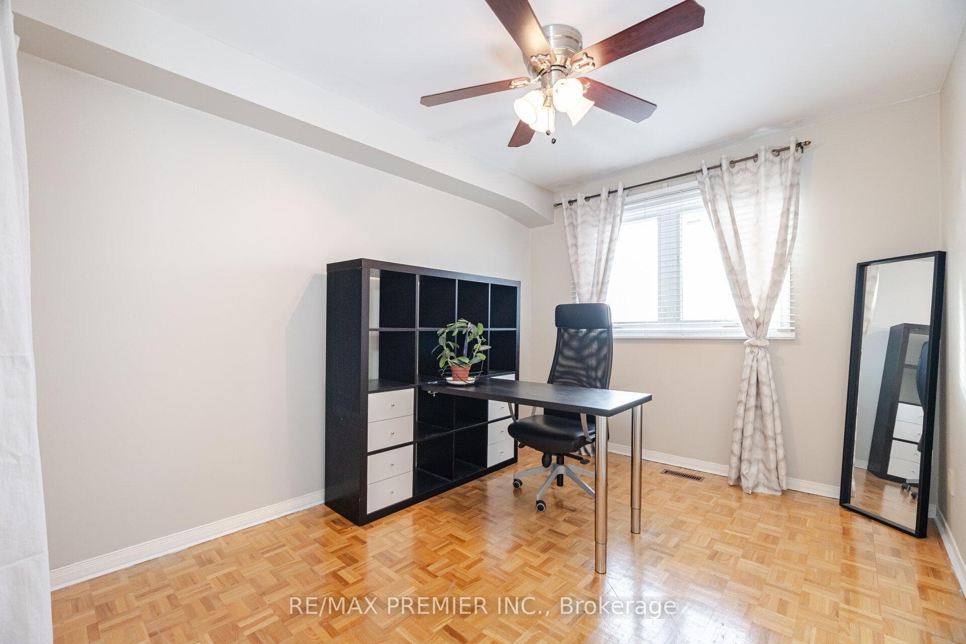14 Capstan Court photo 13
