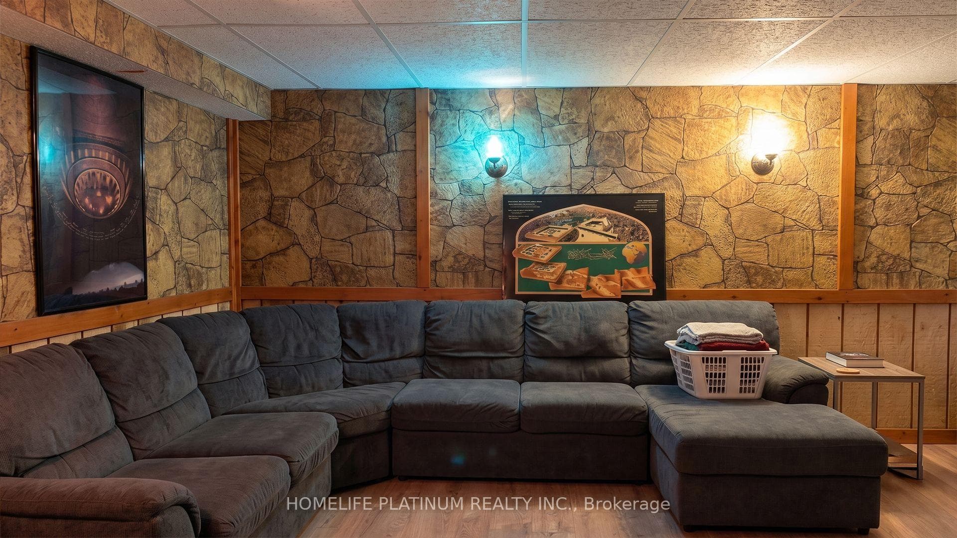 59 Martindale Crescent photo 11