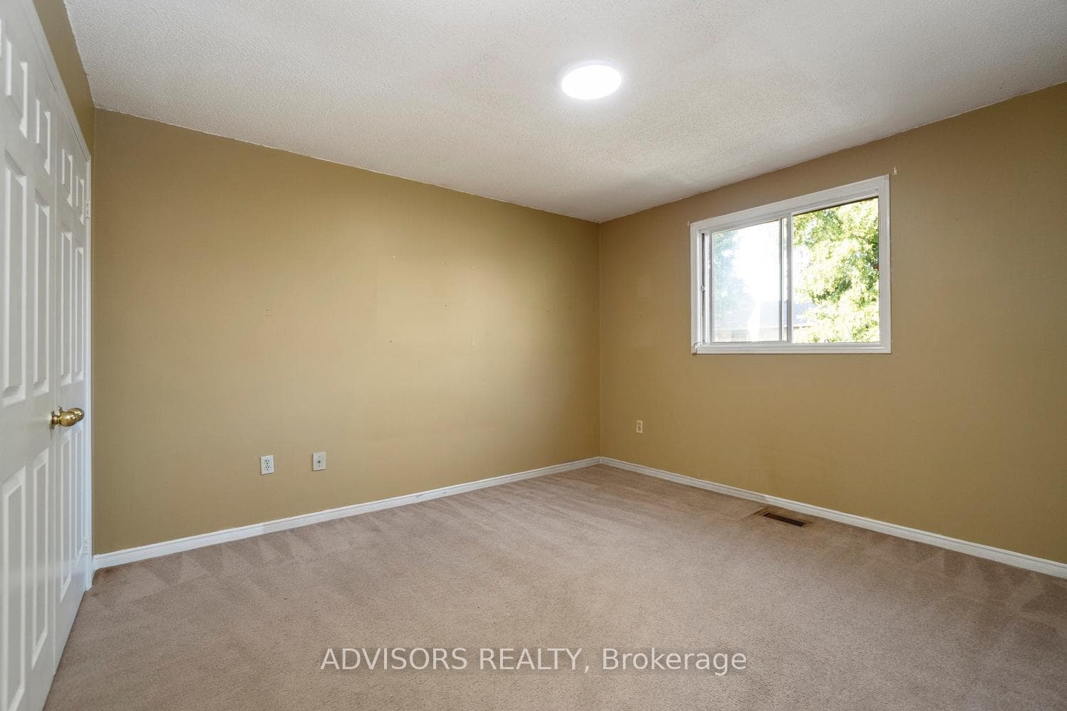 3428 Bristol Drive photo 22