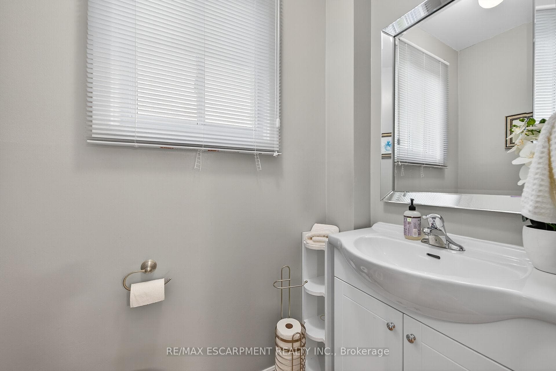 35B Seneca Street photo 19