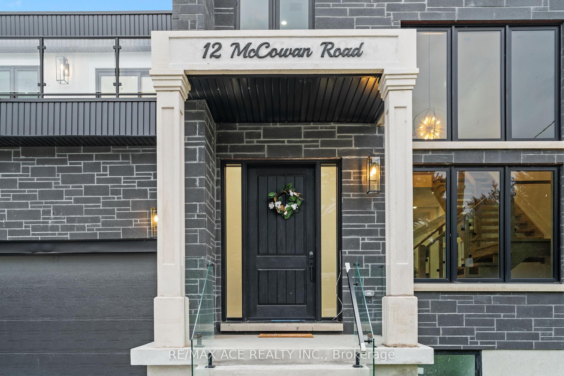 12 McCowan Road photo 7