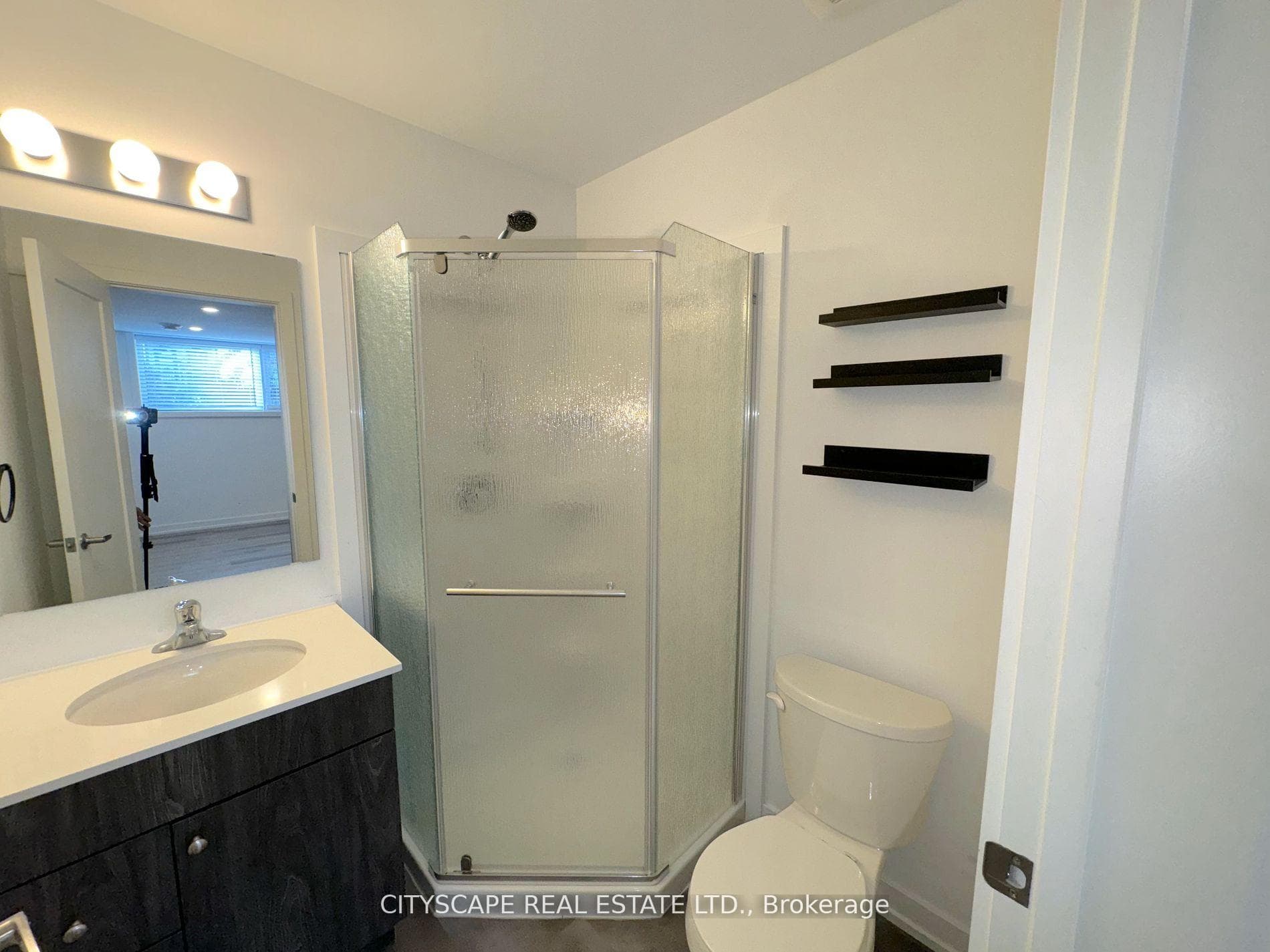4263 Fourth Avenue Unit 612 photo 22
