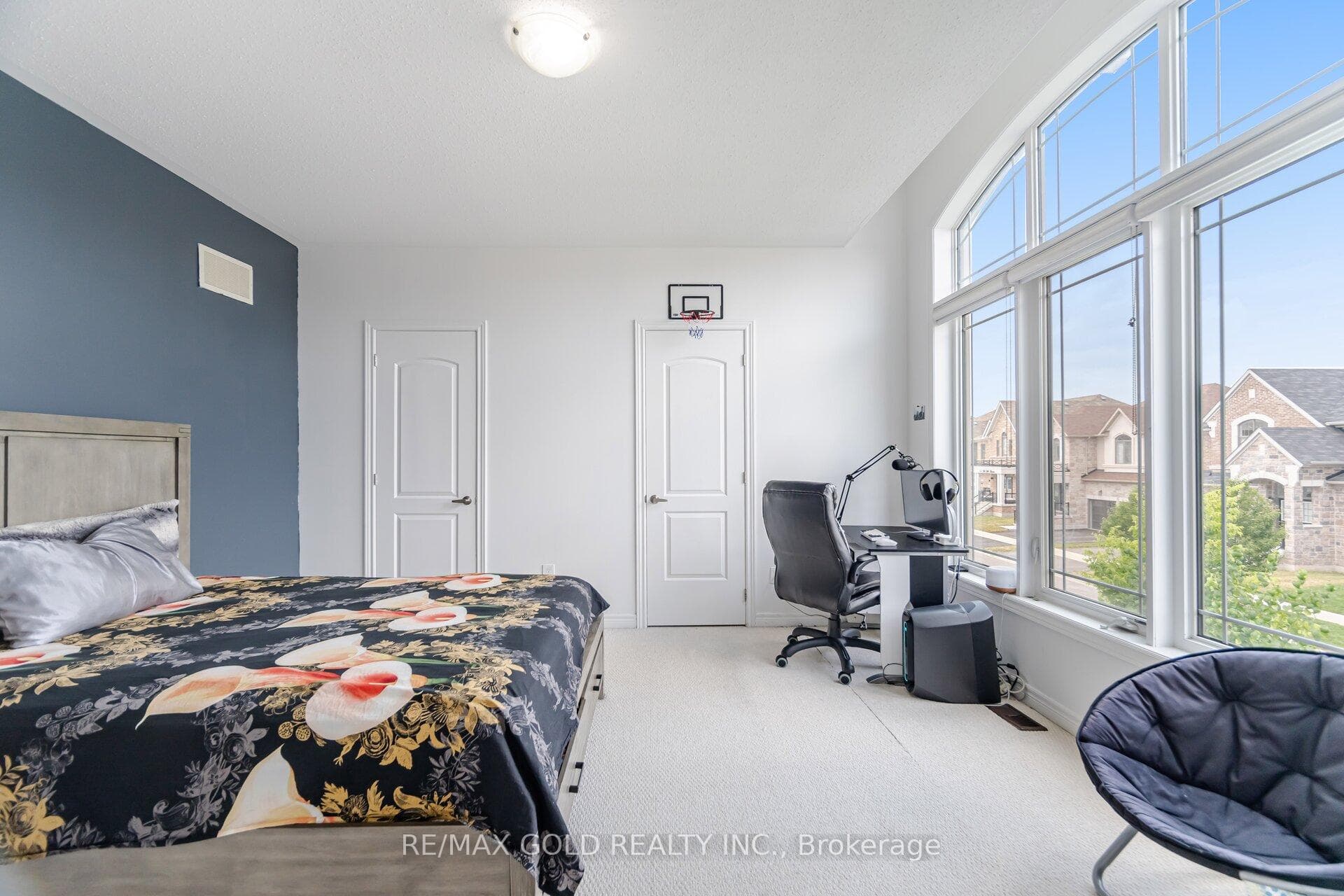 54 Ash Hill Avenue photo 30
