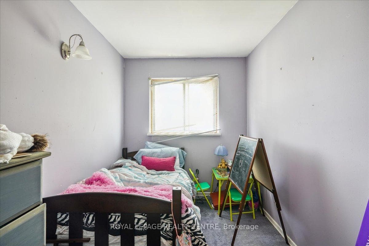 2779 Gananoque Drive Unit 97 photo 20