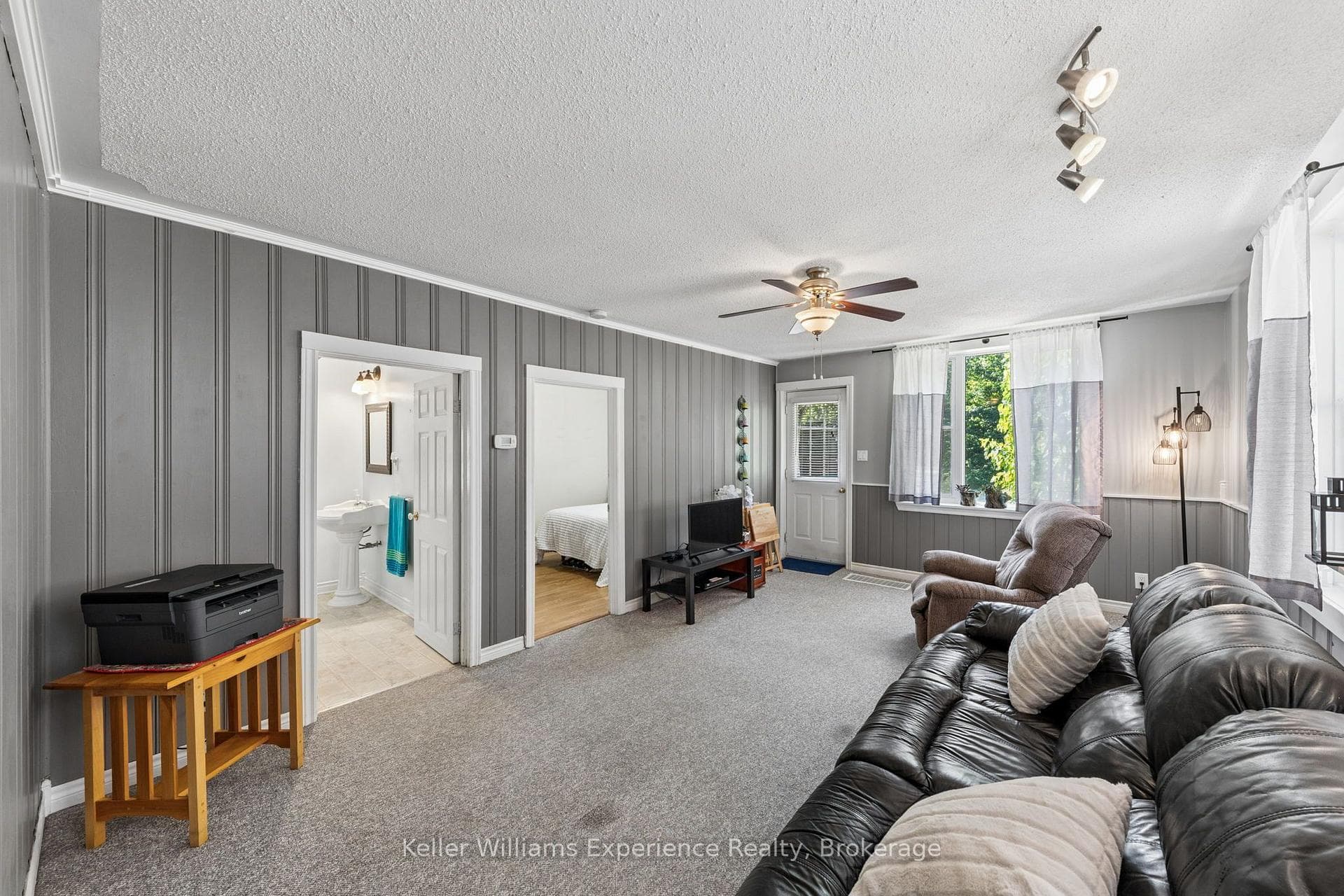 133 Burke Street photo 6