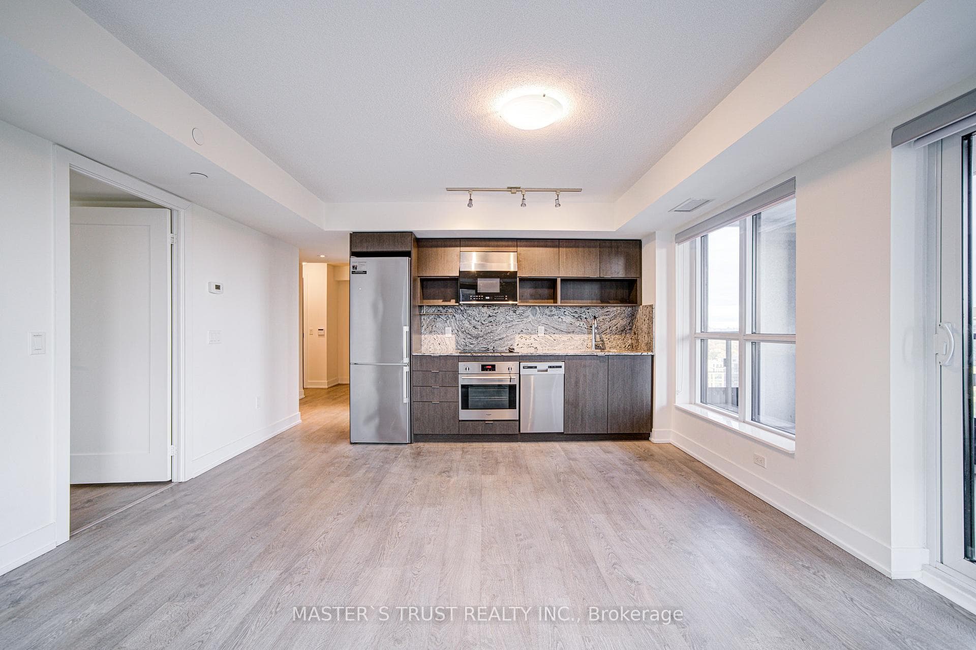 9 Mabelle Avenue Unit 2123 photo 10