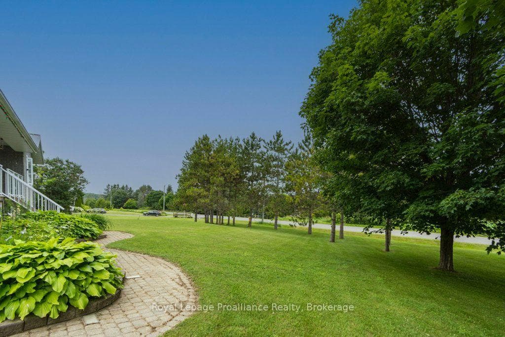 697 Gunter Settlement Road photo 4
