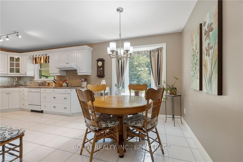 5 FOXGLOVE Avenue photo 12