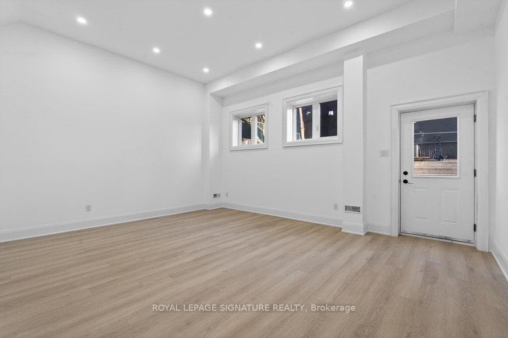 29 Butterworth Avenue photo 41