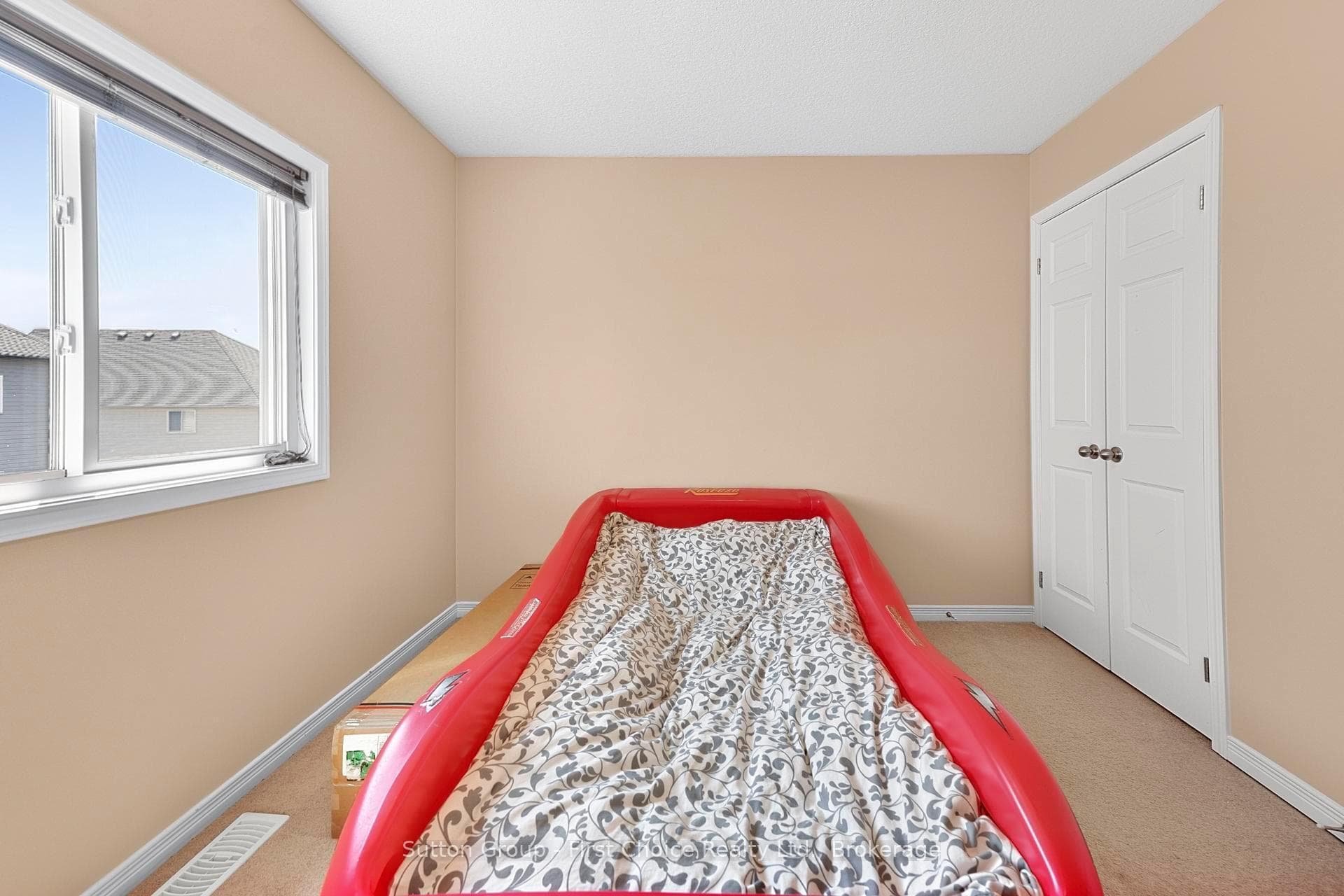 3rd Floor: Bedroom