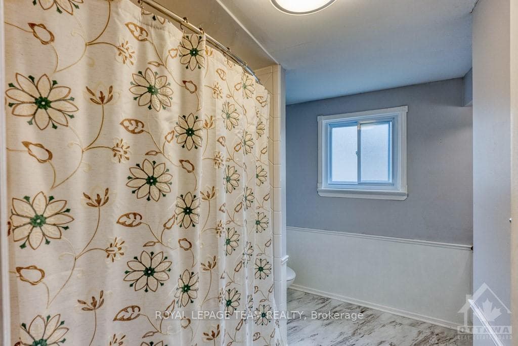 51 CASTLEFRANK Road photo 12