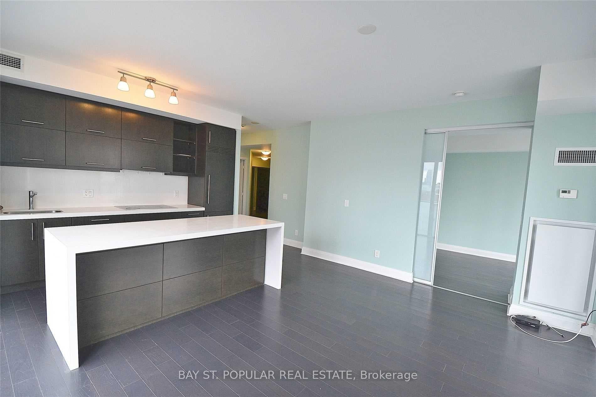 1080 Bay Street Unit 1902 photo 1