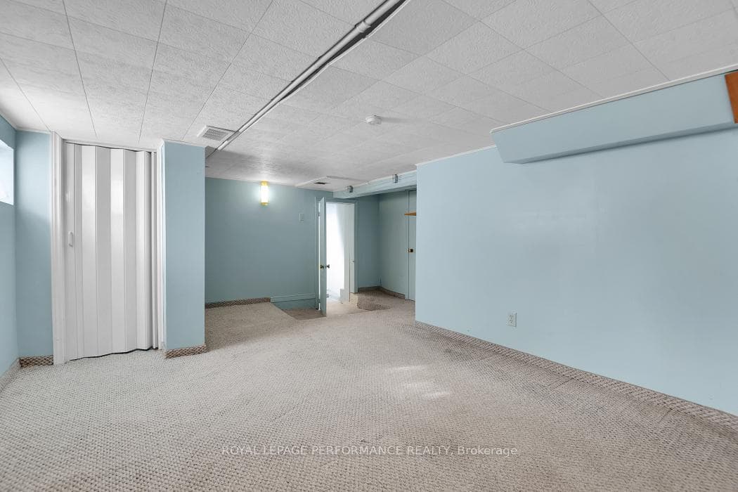 813 Walkley Road photo 27