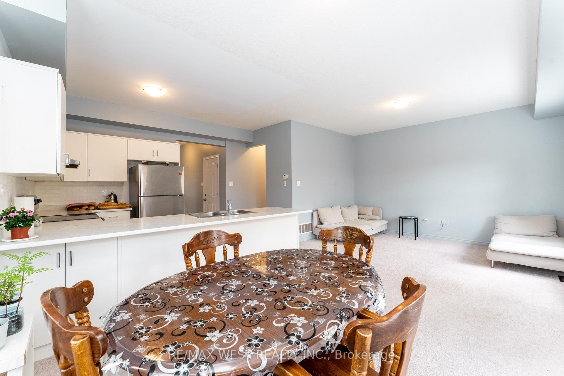 24 Dewberry Drive photo 13