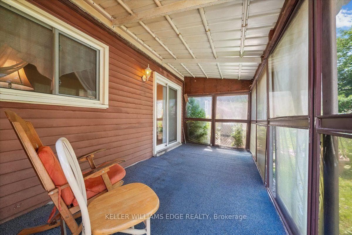 2320 Middlesmoor Crescent photo 43