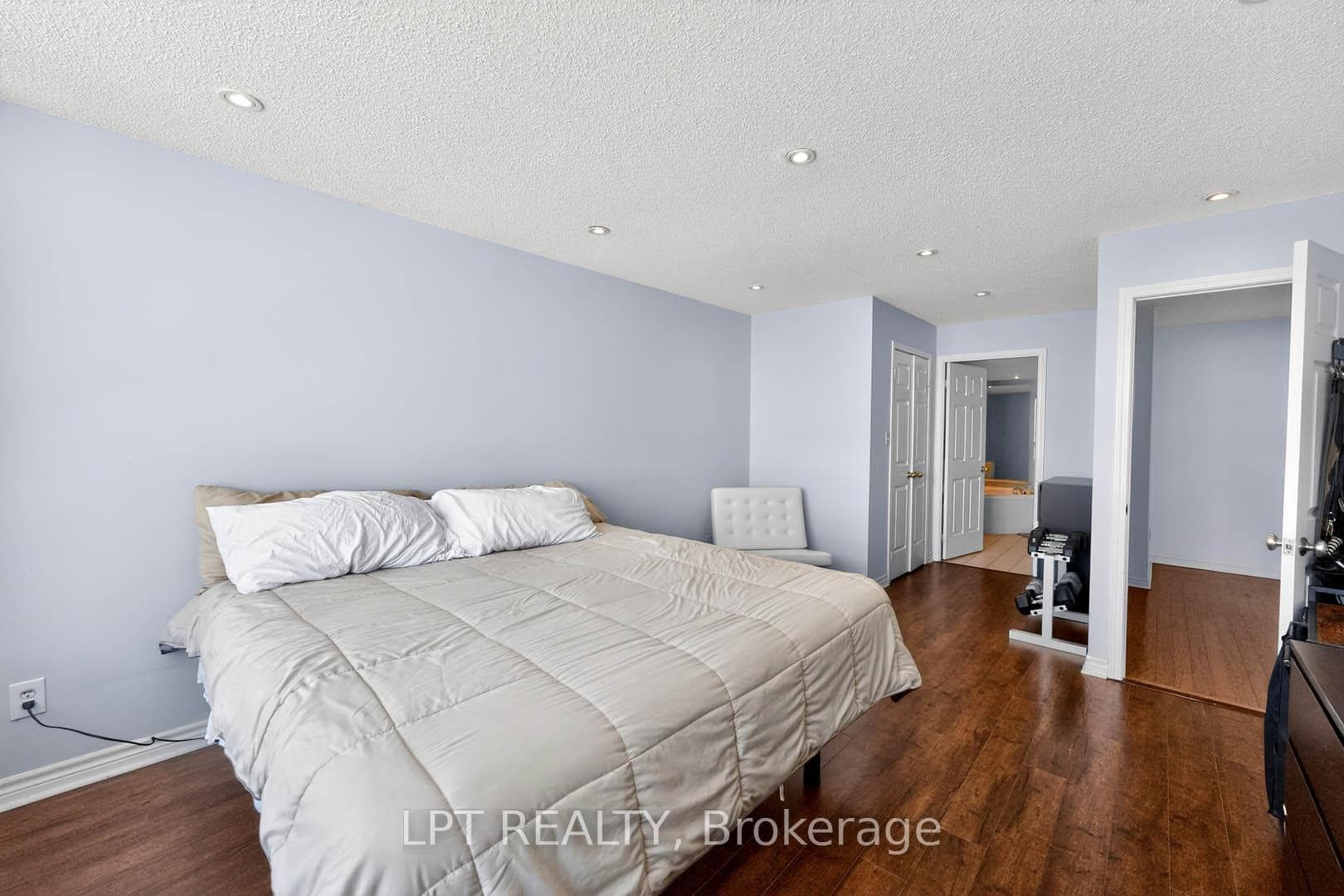 51 Baffin Court Unit PH06 photo 24