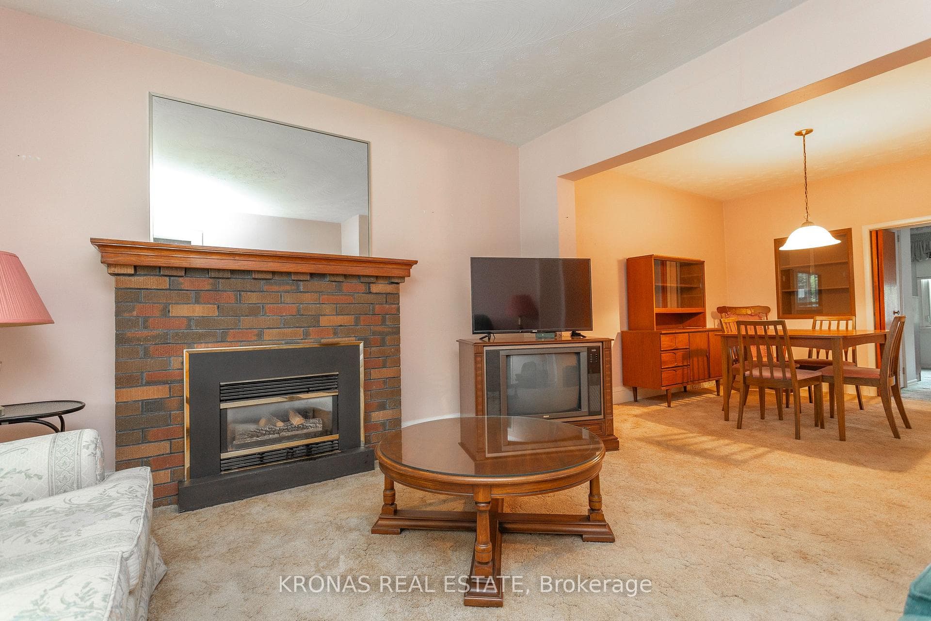 475 Upper Wentworth Street photo 6