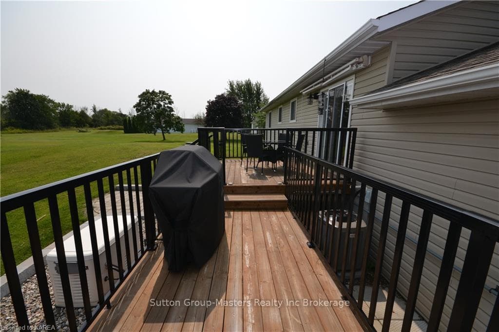 4048 SYDENHAM Road photo 21