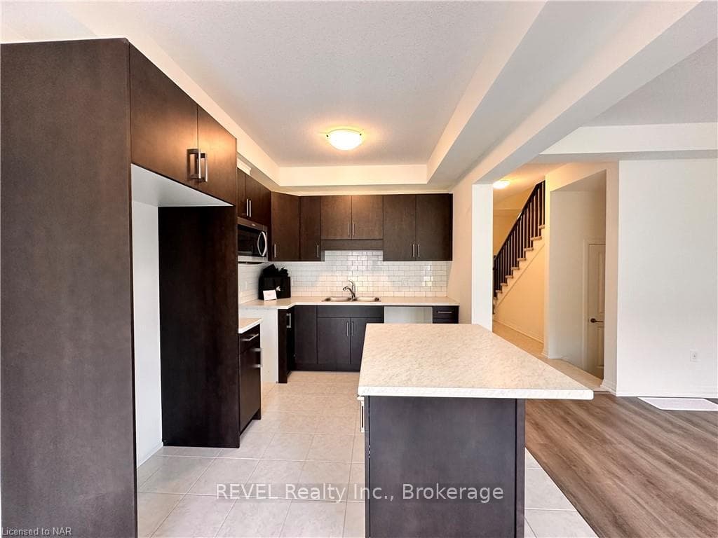 91 ACACIA Road photo 10