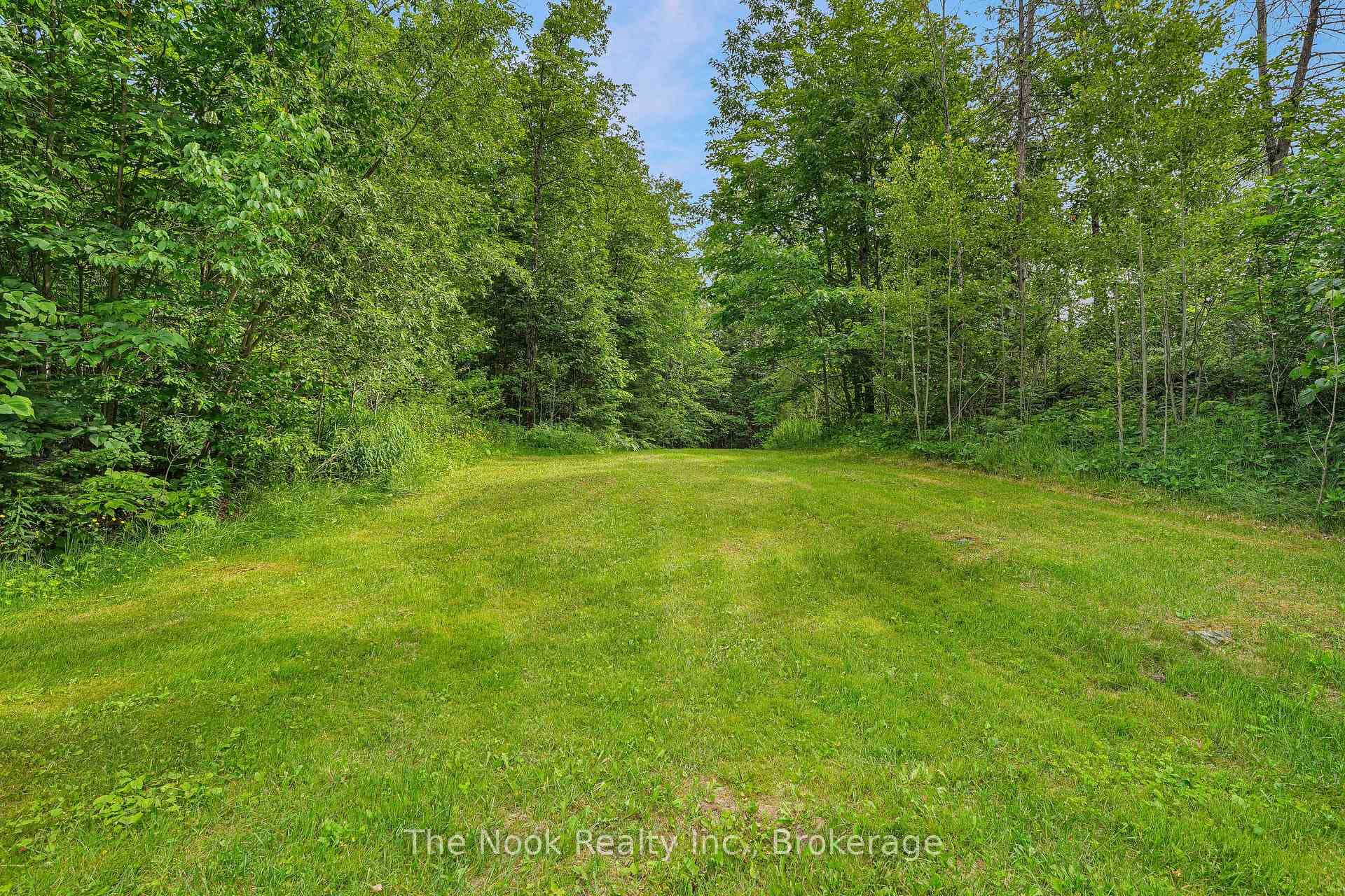 28 WESLEMKOON LAKE Road photo 5