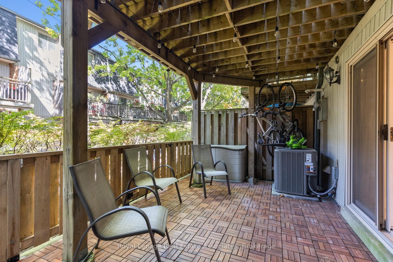 1020 Walden Circle Unit 20 photo 31