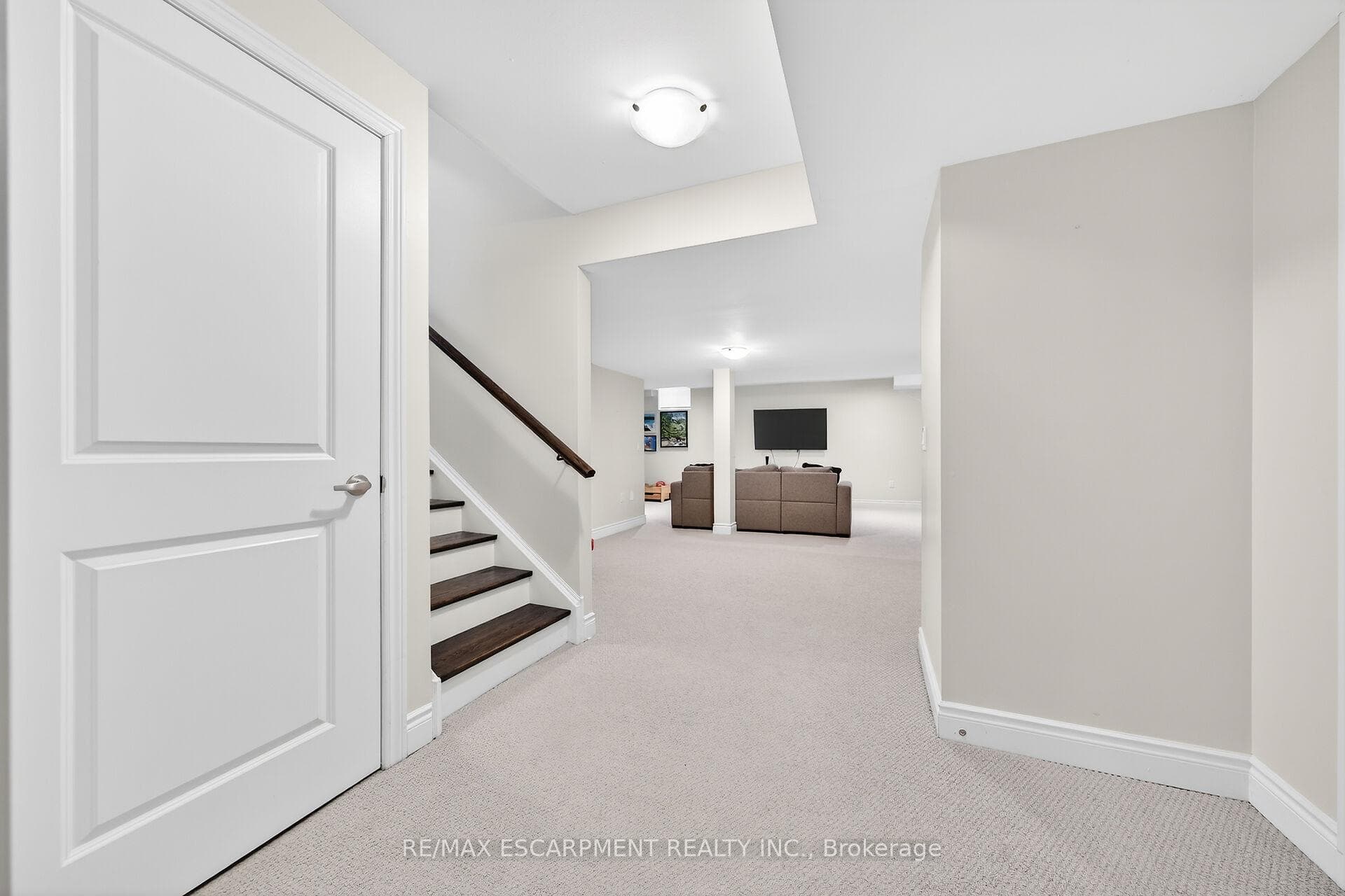 140 Robertson Road photo 36