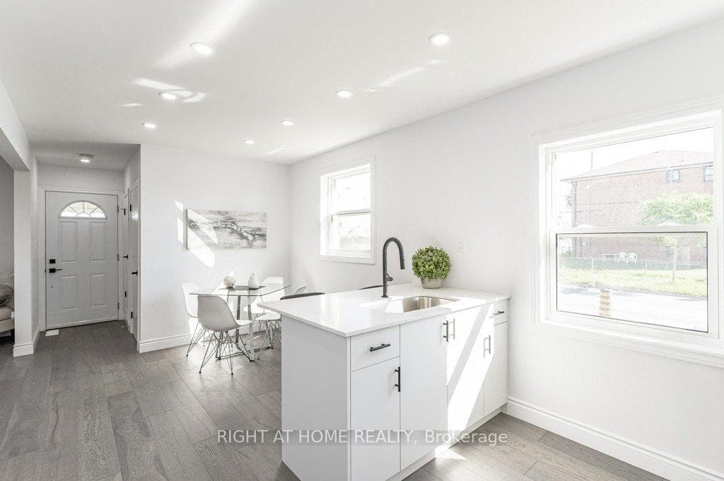 435 Evans Avenue photo 7