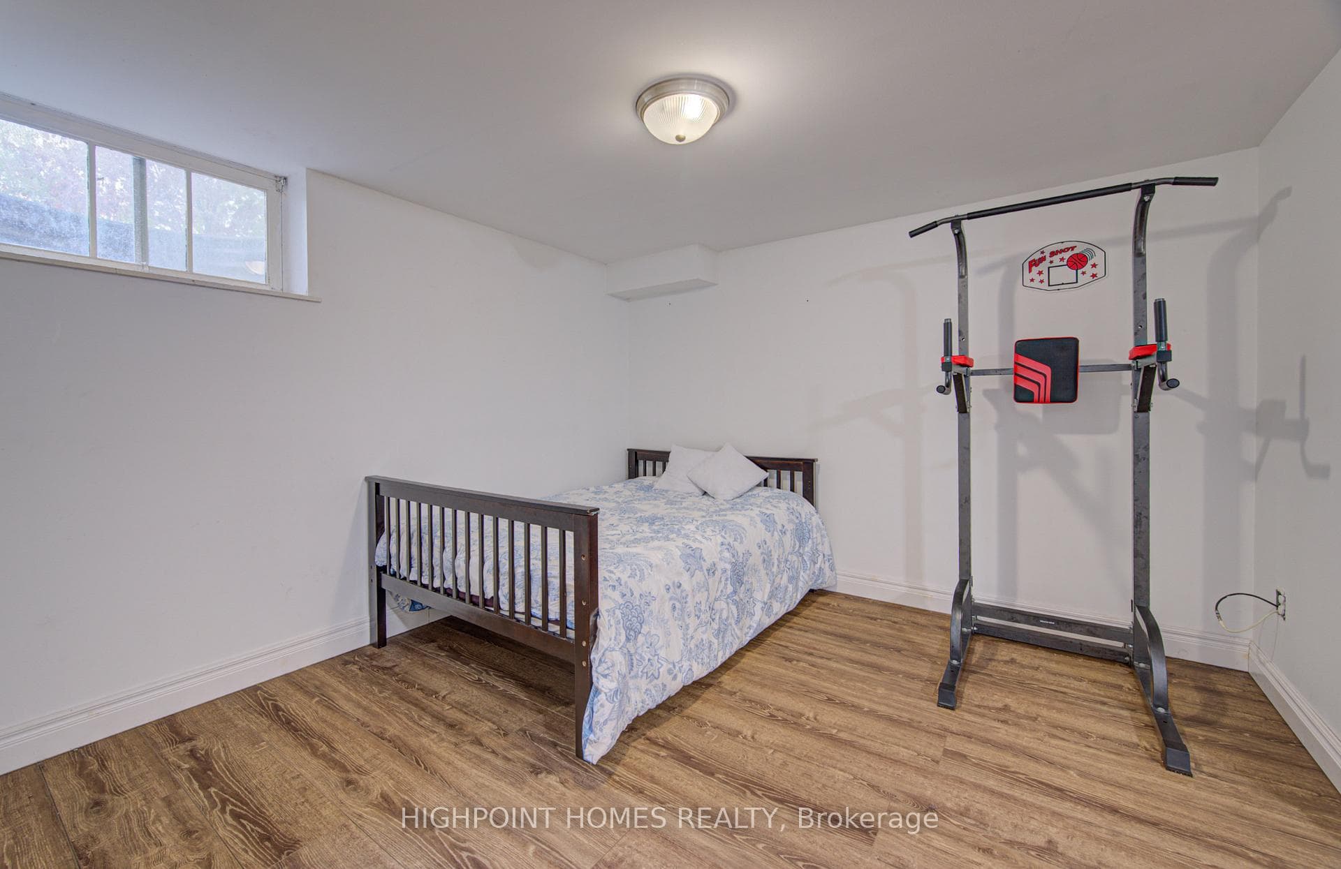 5438 Trafalgar Road photo 35