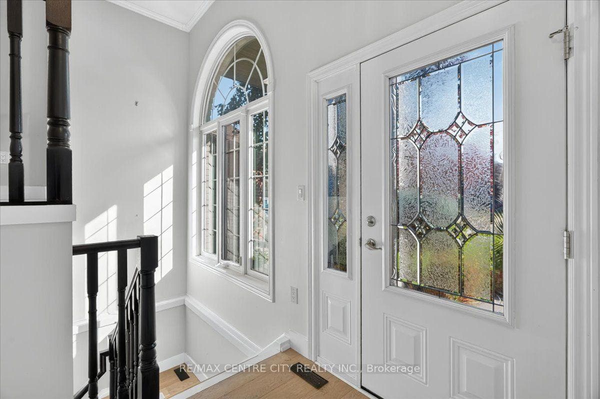 59 Bridle Path photo 4