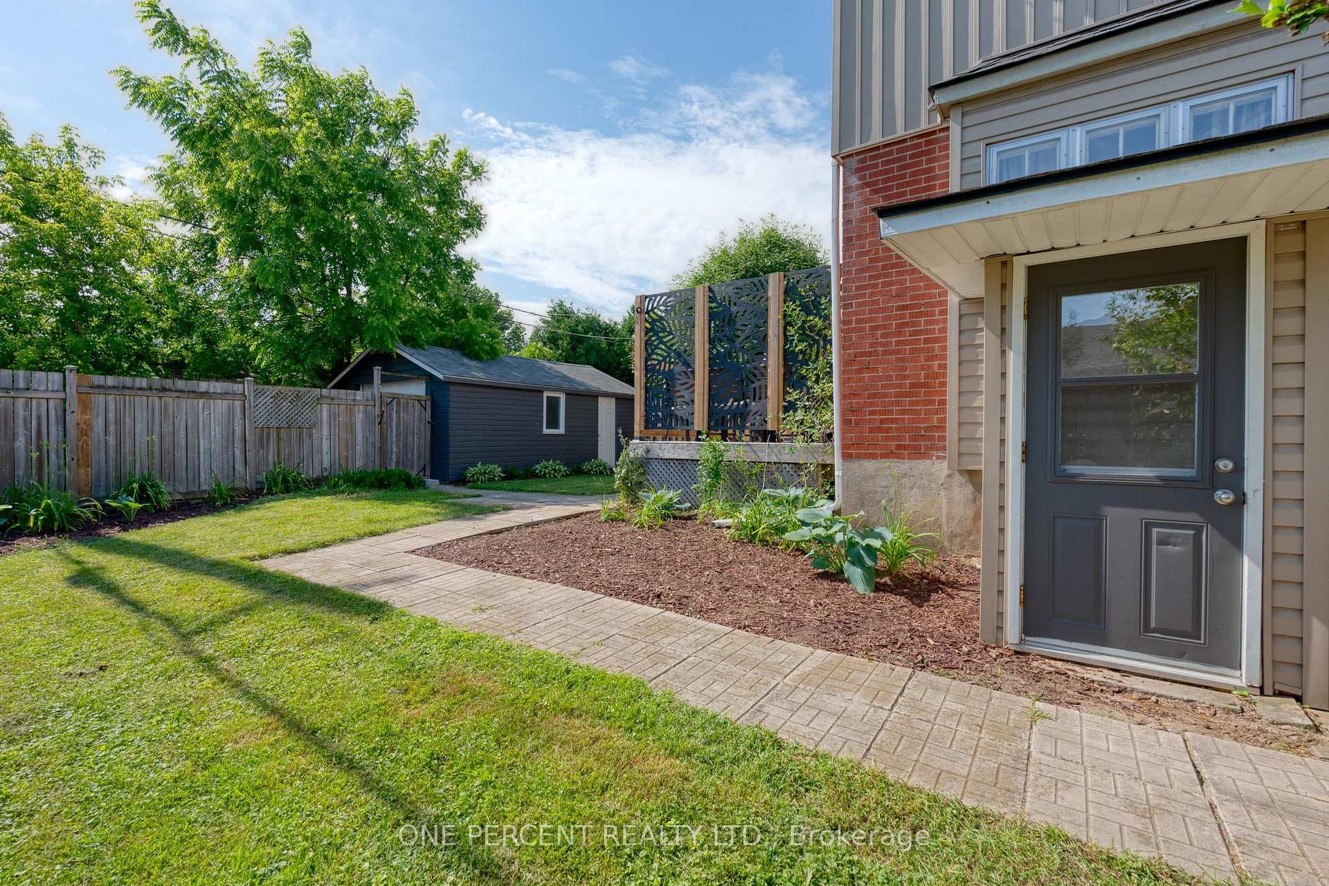 91 Weir Street photo 24