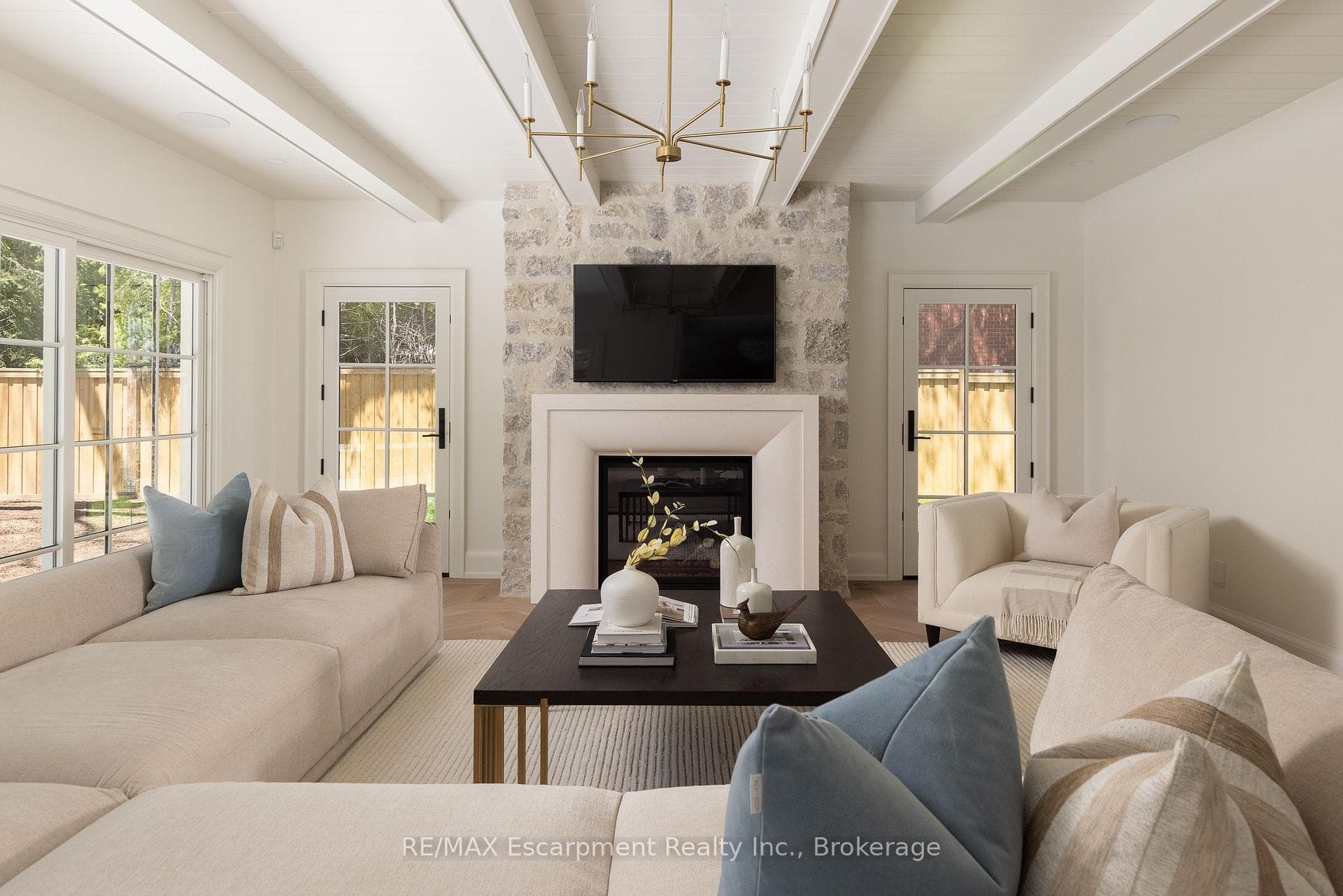 130 Edgecliffe Place photo 12
