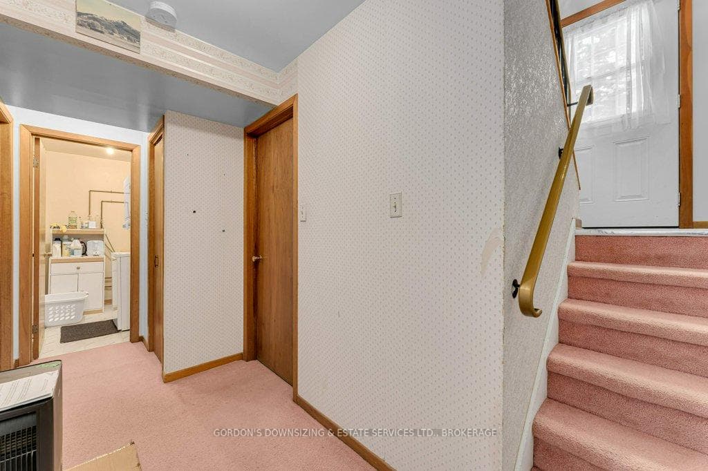 461 Henrietta Street photo 22