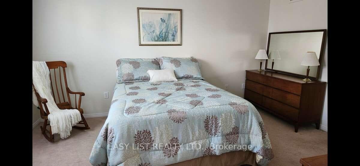 1788 Whitestone Court photo 8