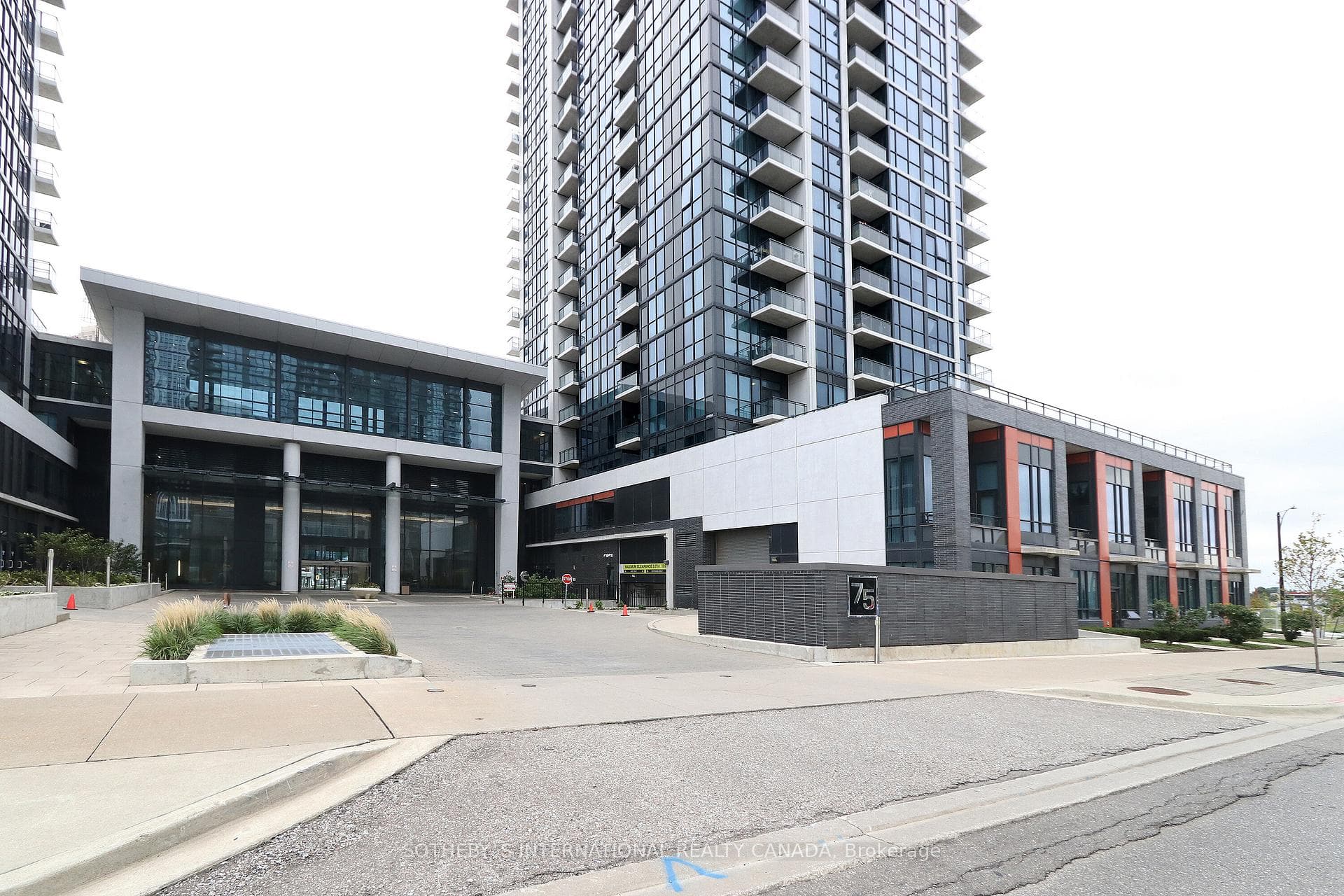 75 Eglinton Avenue Unit 1801 photo 2