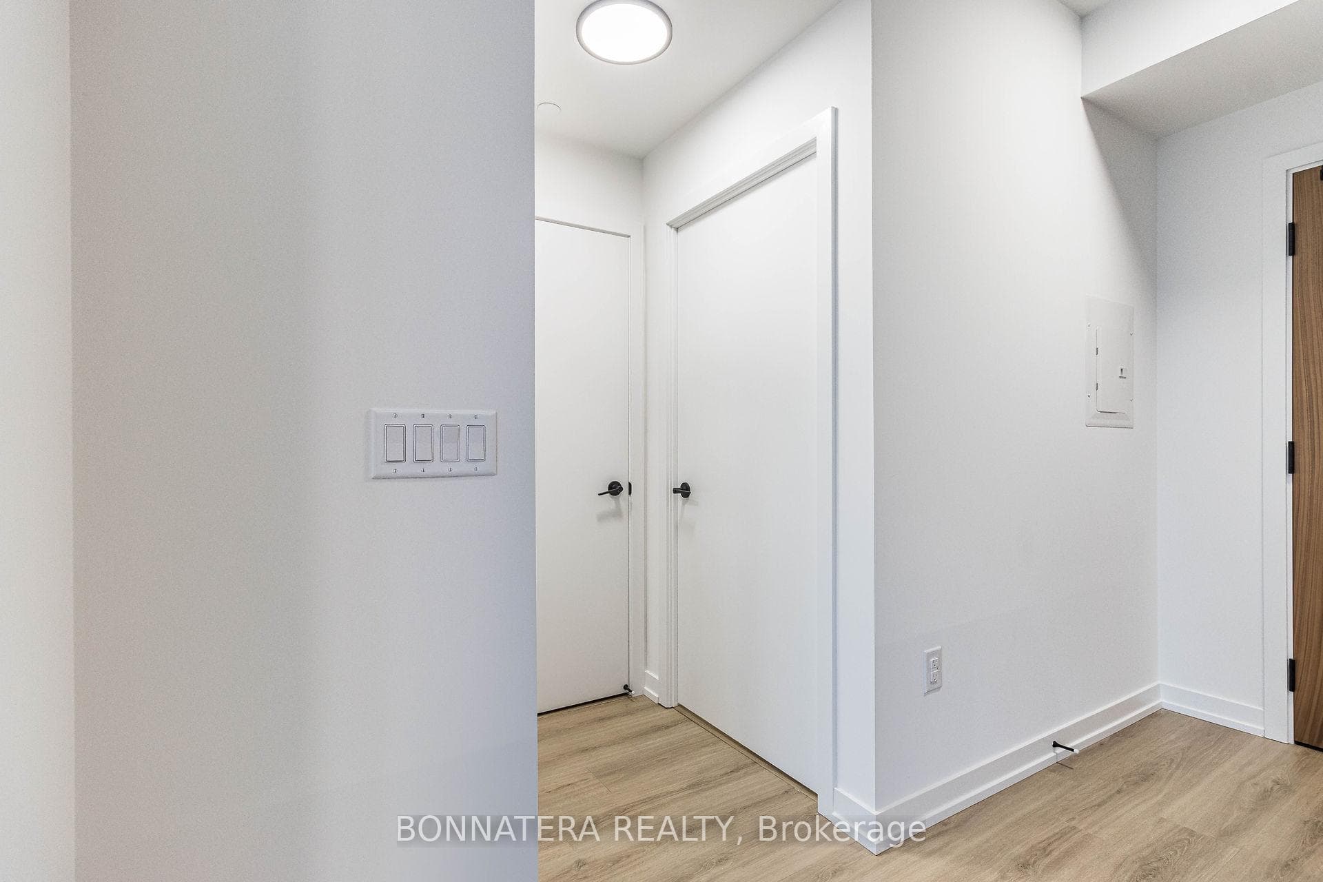 10 Lagerfeld Drive Unit 414 photo 29