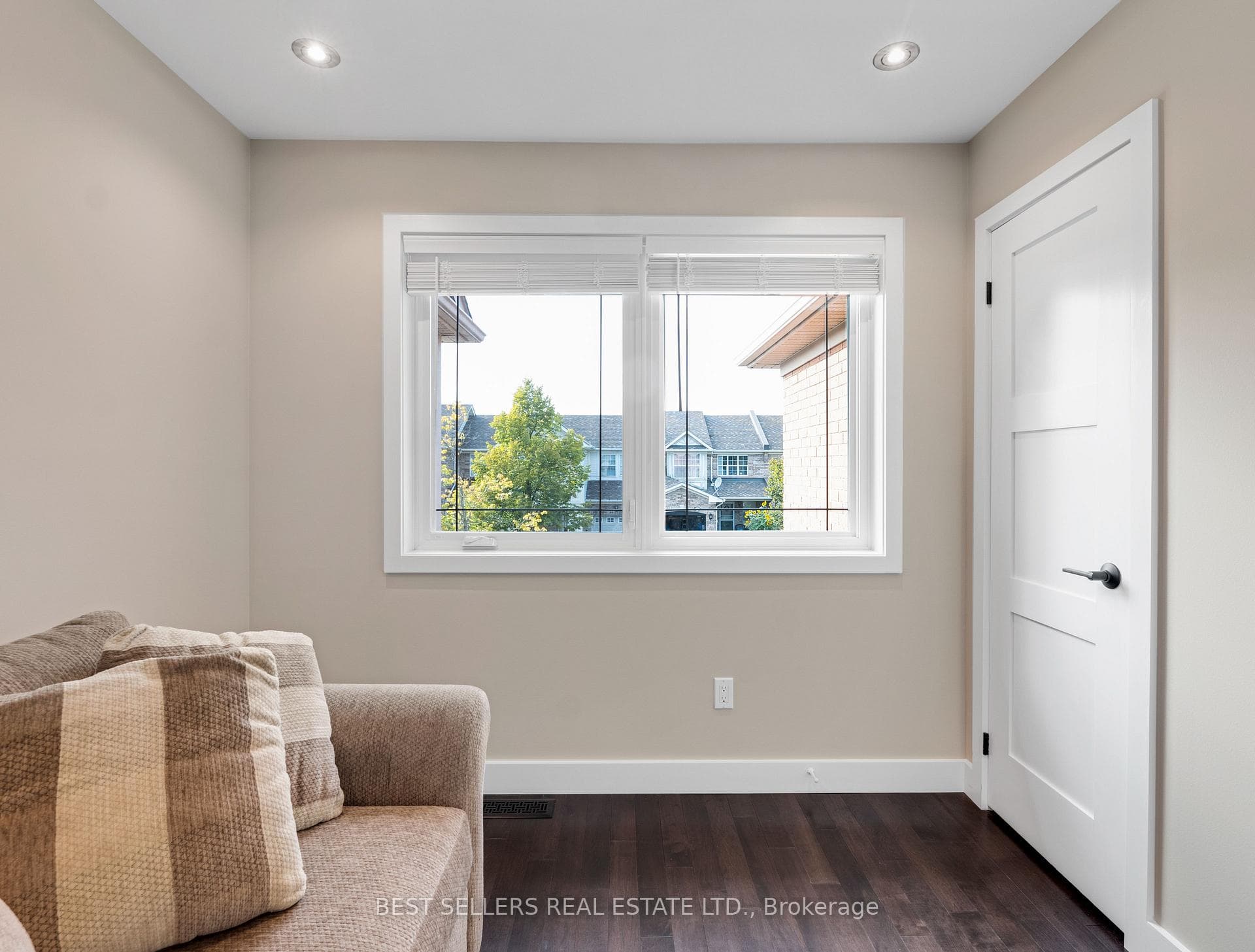 643 Porter Way photo 28