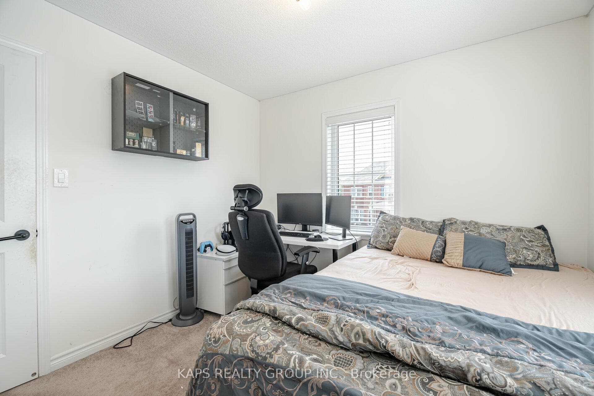 33 Ringway Road photo 32