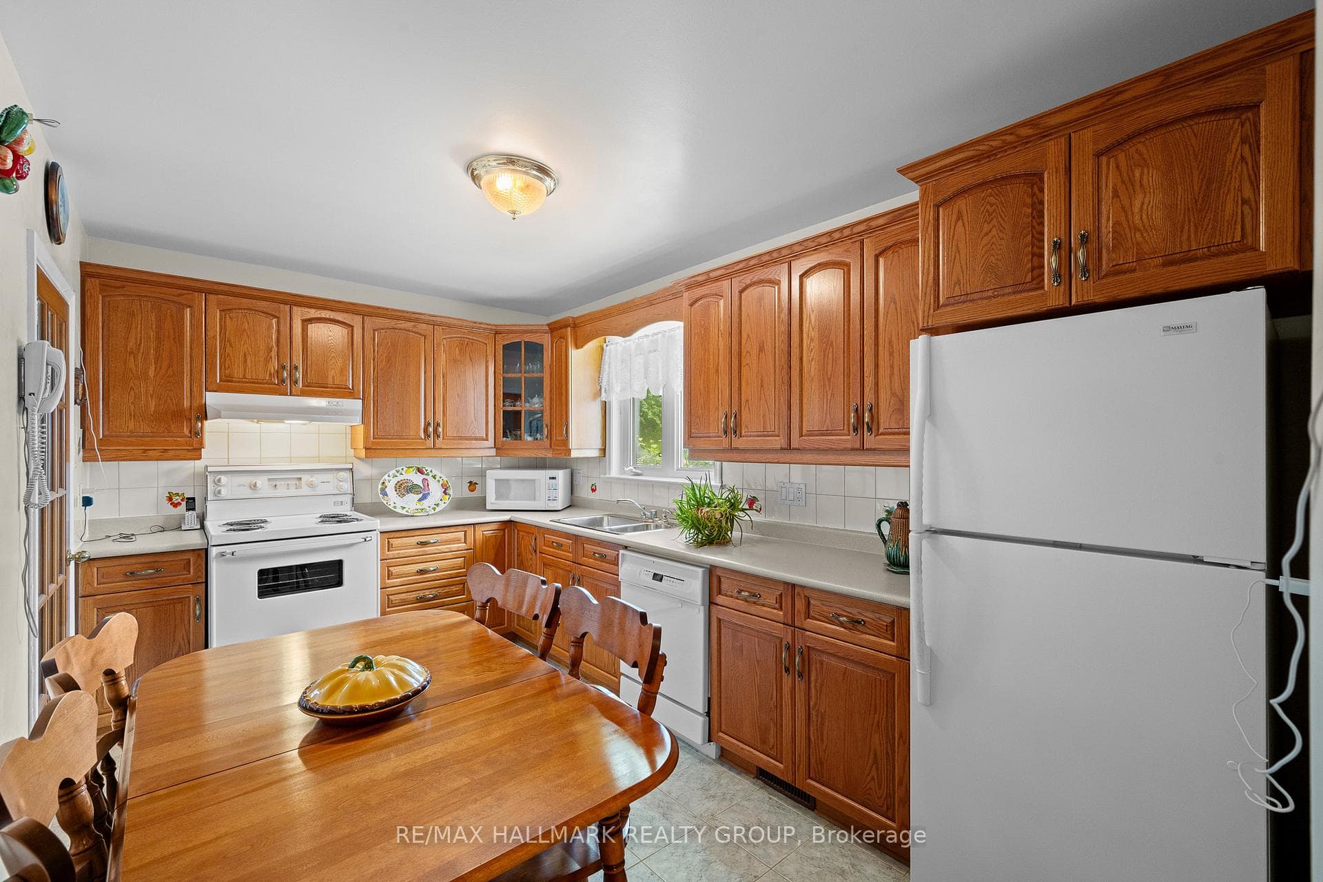 839 WESTON Drive photo 9