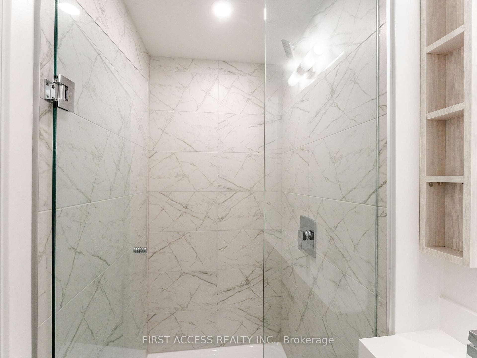 82 Dalhousie Street Unit 4002 photo 27