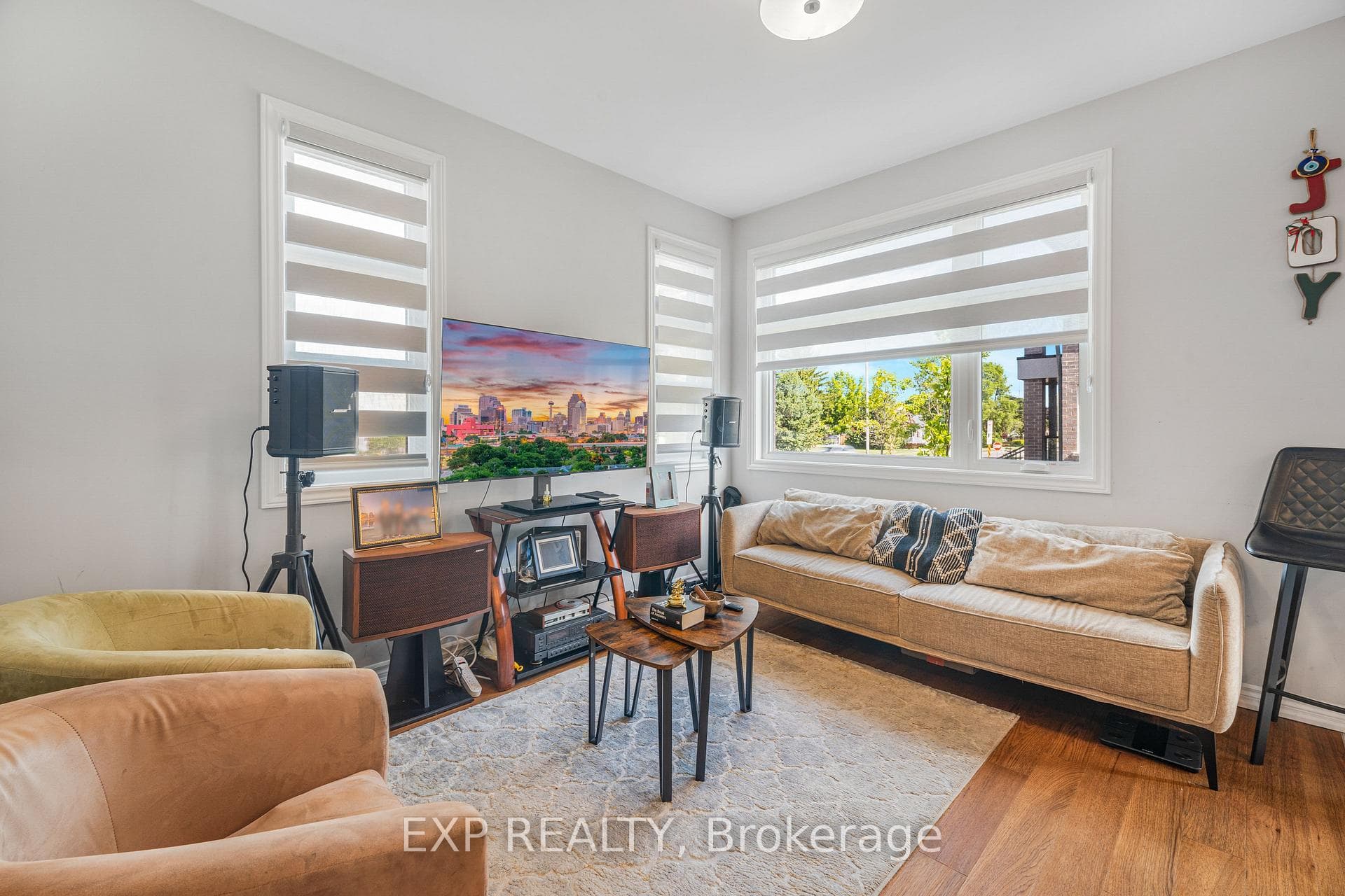 5672 Dorchester Road Unit 28 photo 8