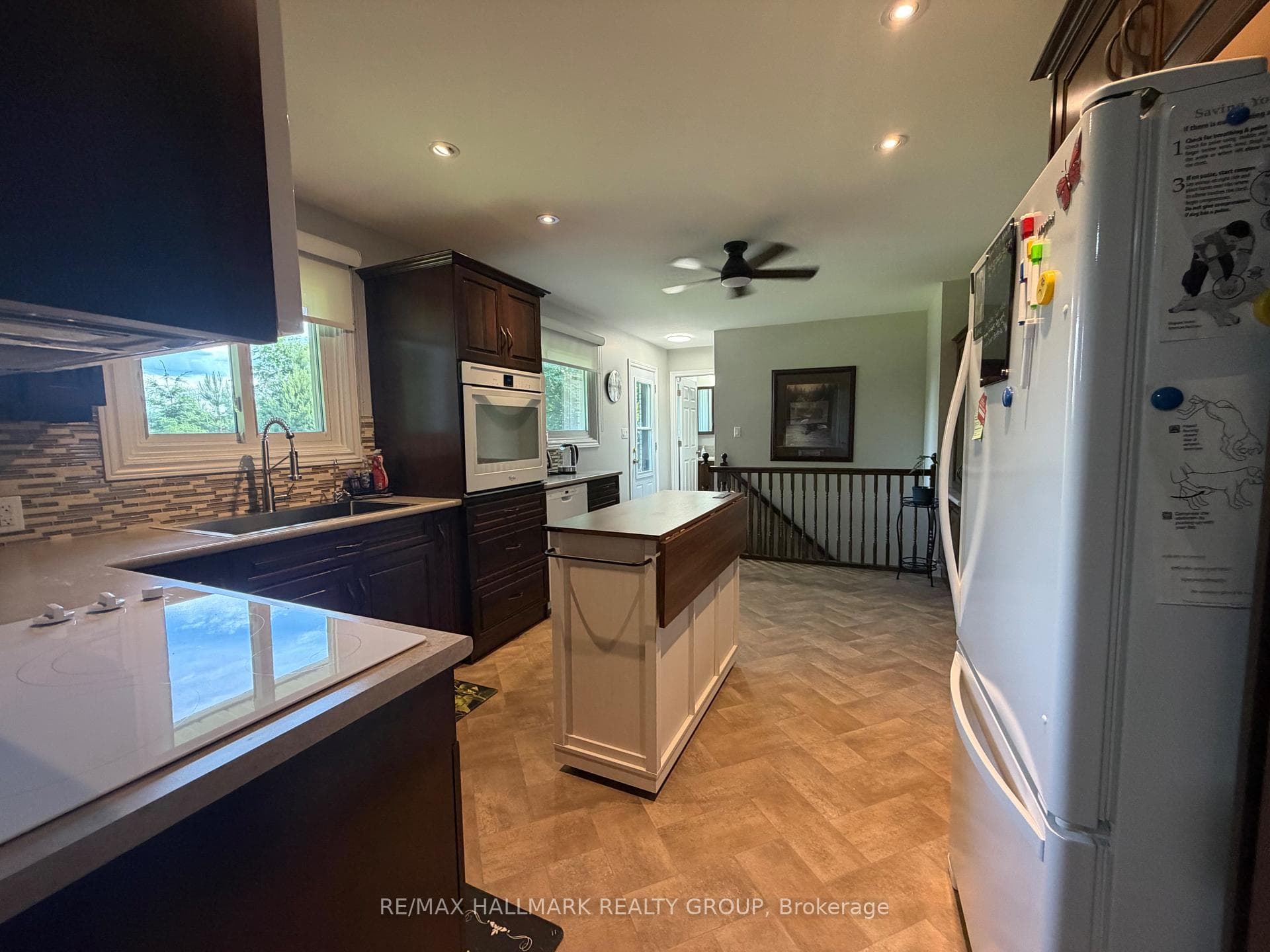 9950 Round Lake Road photo 17