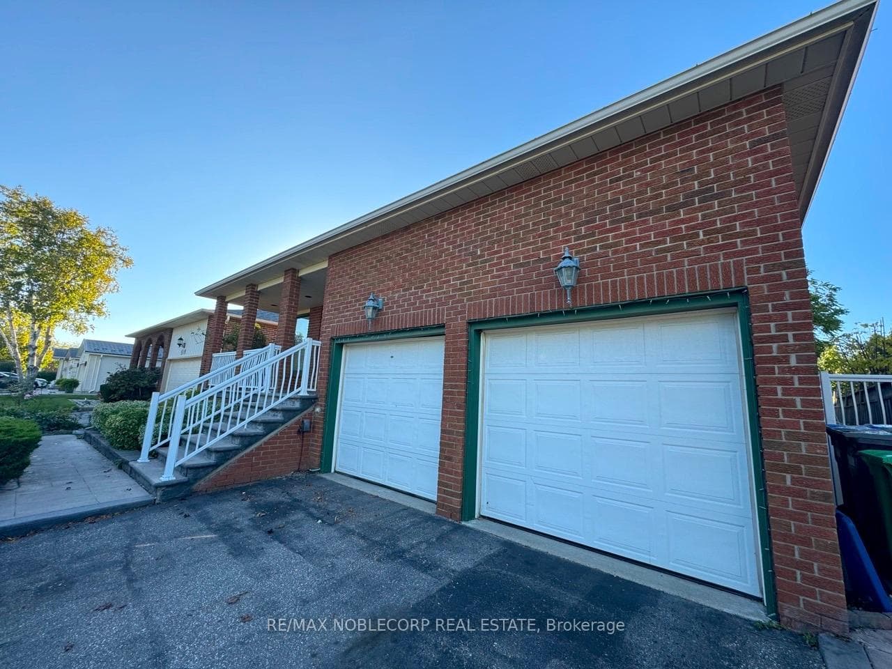 515 Louis Drive Unit Upper photo 3