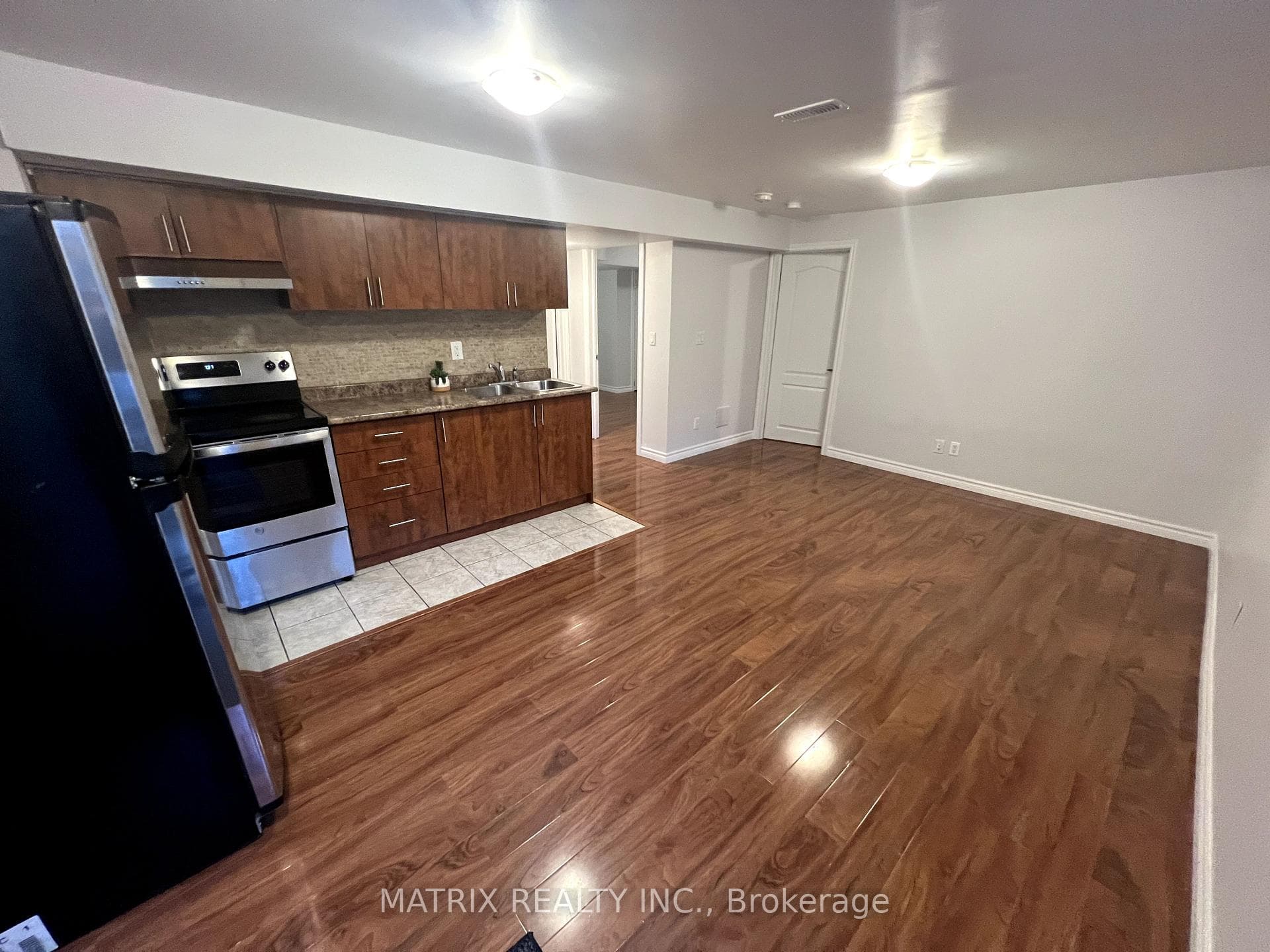 1753 Liatris Drive photo 3