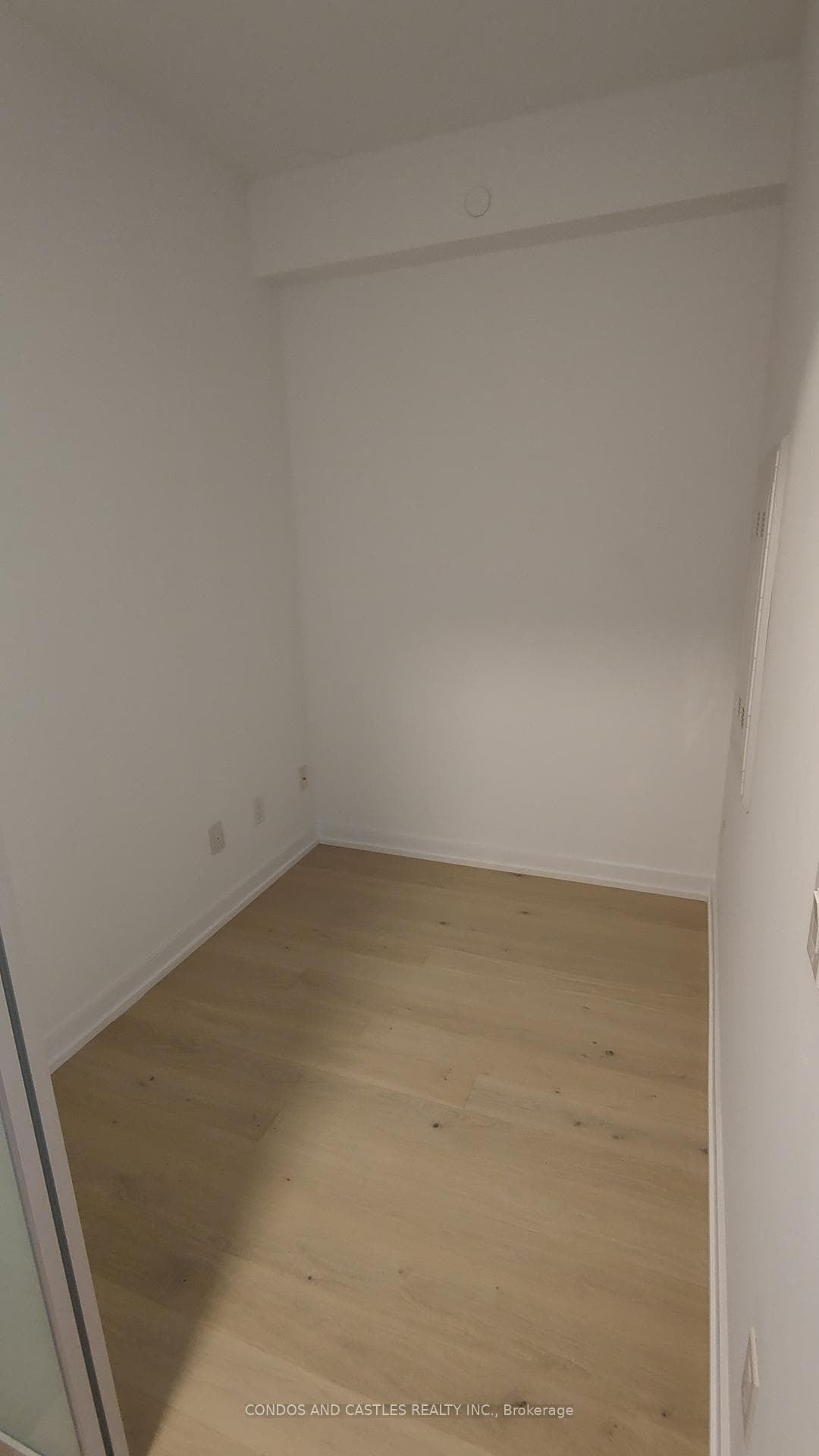 488 University Avenue Unit 3006 photo 22