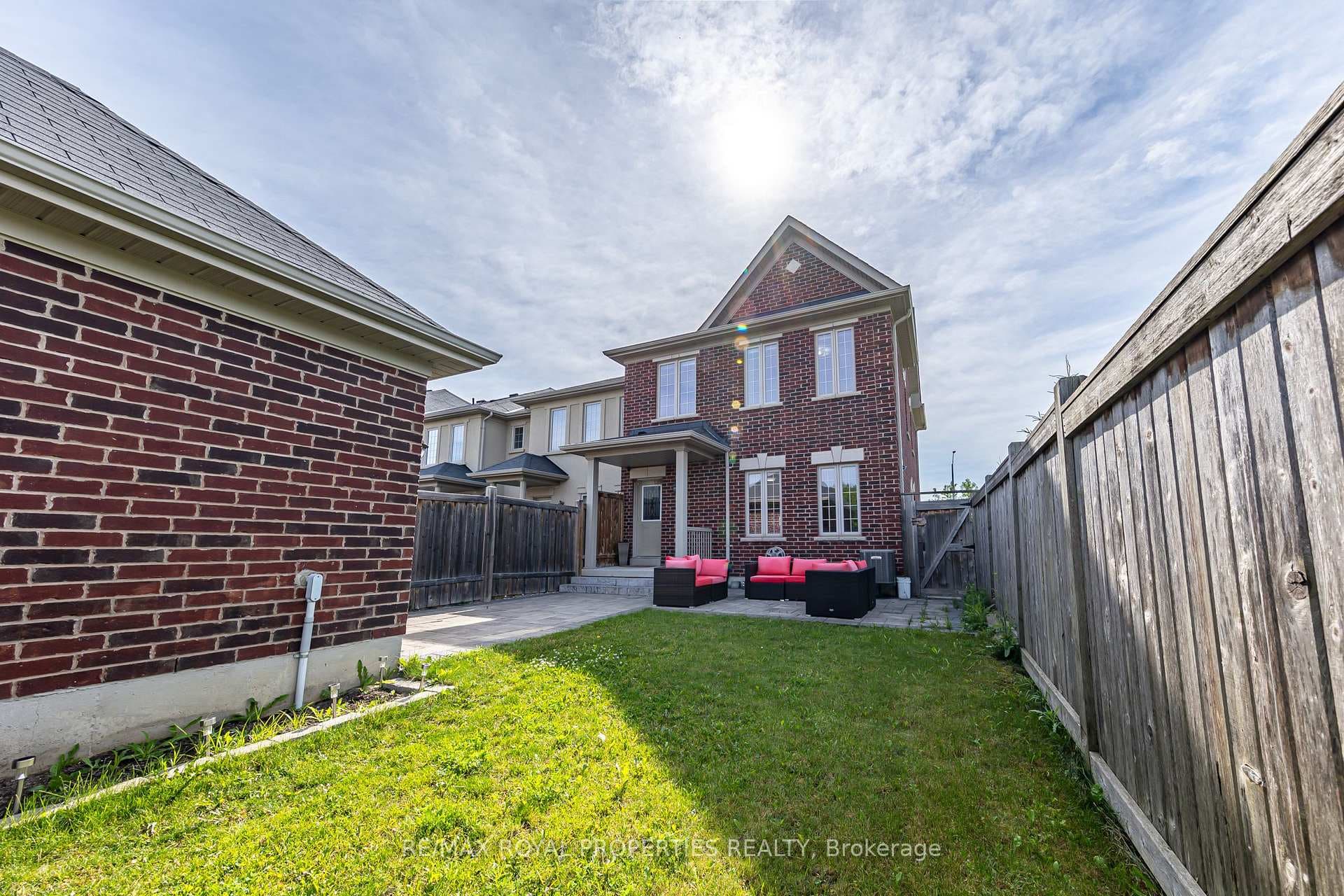77 Vettese Court photo 6
