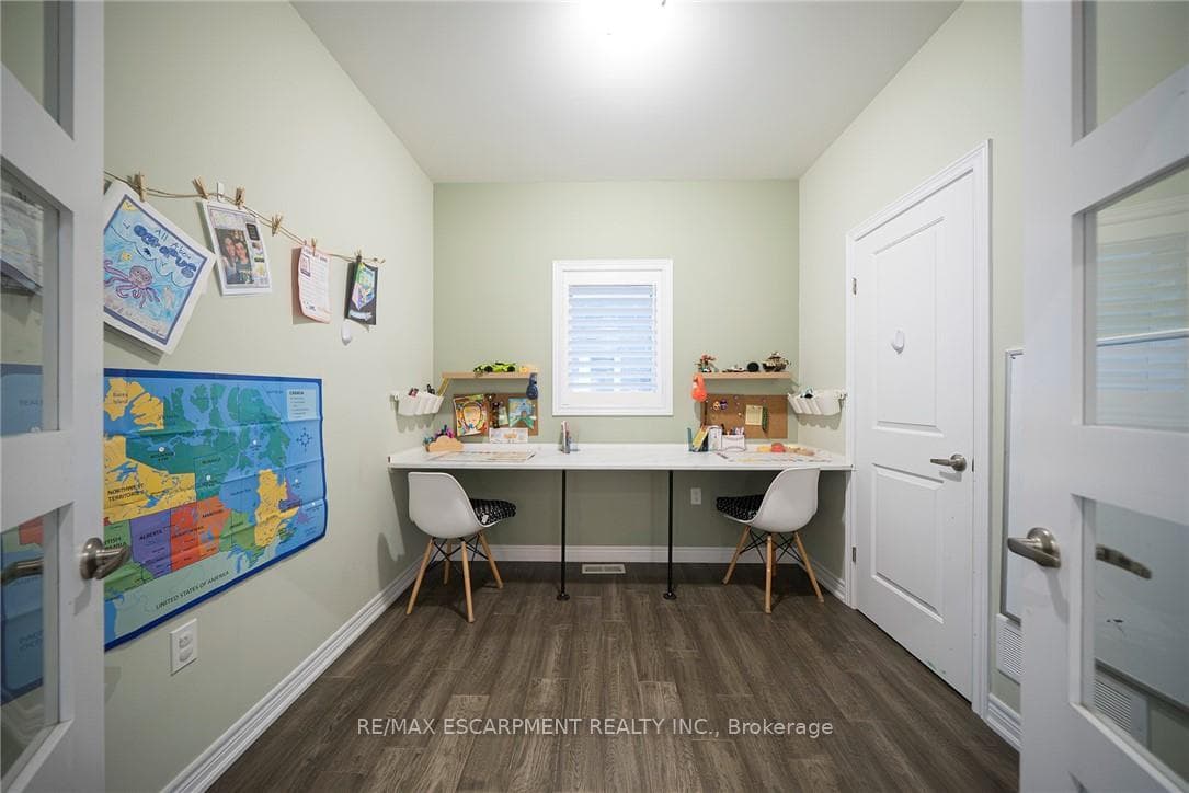 73 Eleanor Avenue photo 14