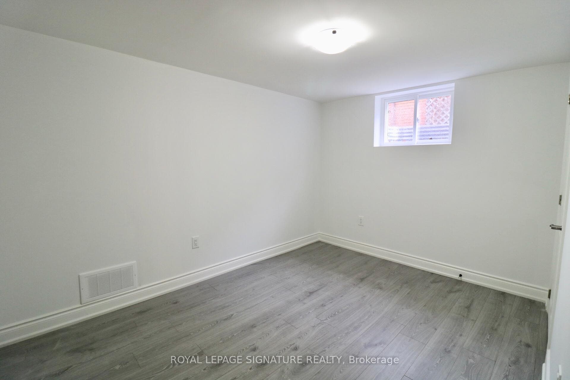 309 Cranbrook Drive Unit Bsmt photo 7