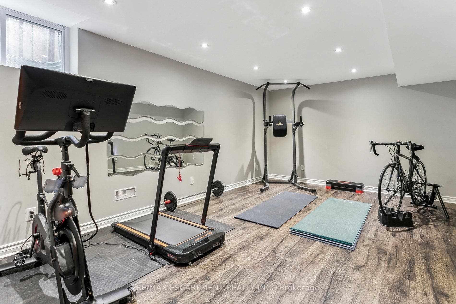 2143 Brays Lane photo 40