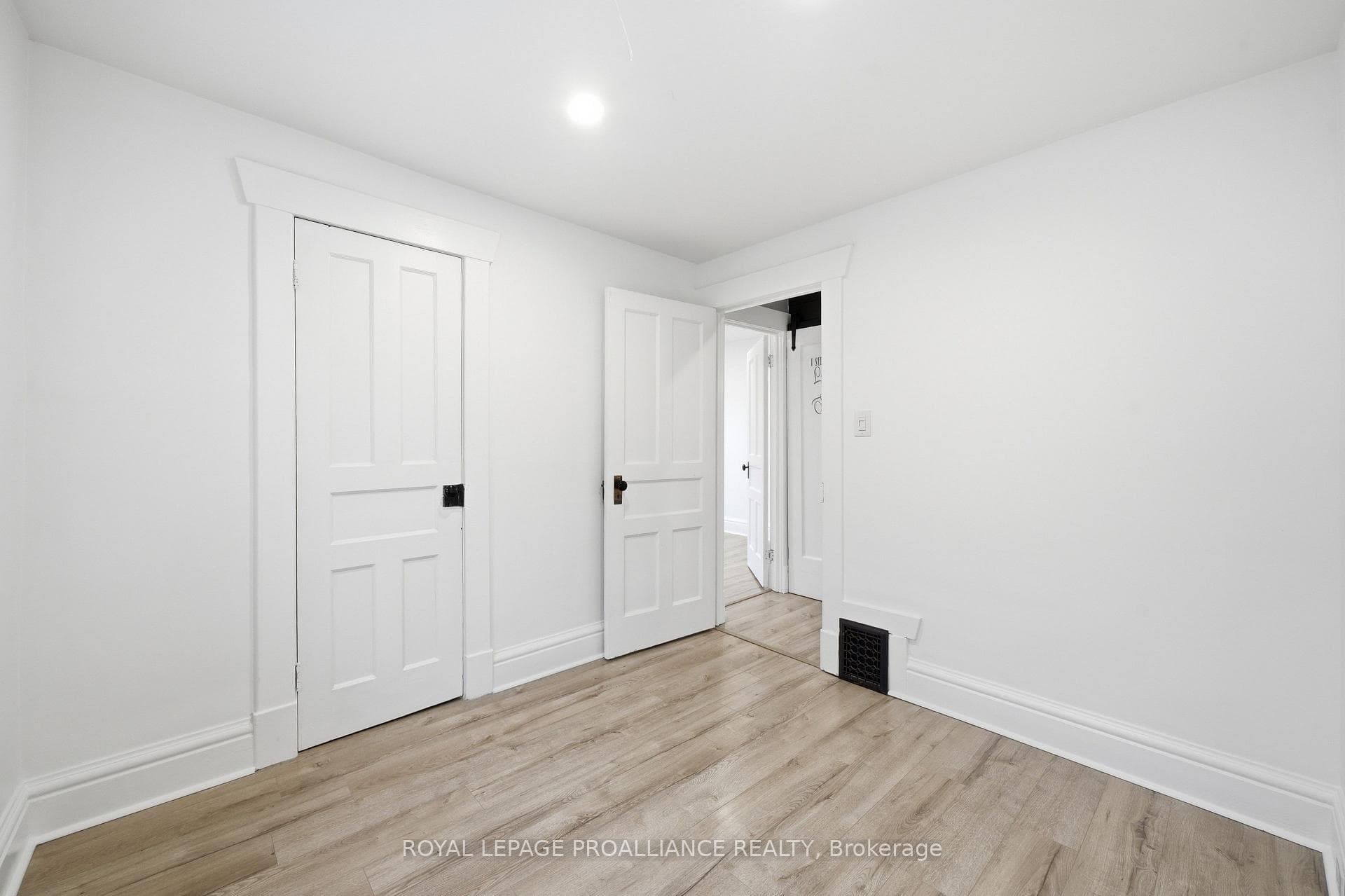 95 Chatham Street photo 24